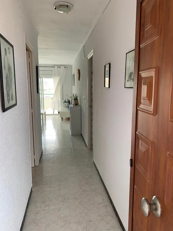 bonito apartamento en roses zona familiar 0*,