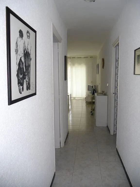 bonito apartamento en roses zona familiar 0*,  España